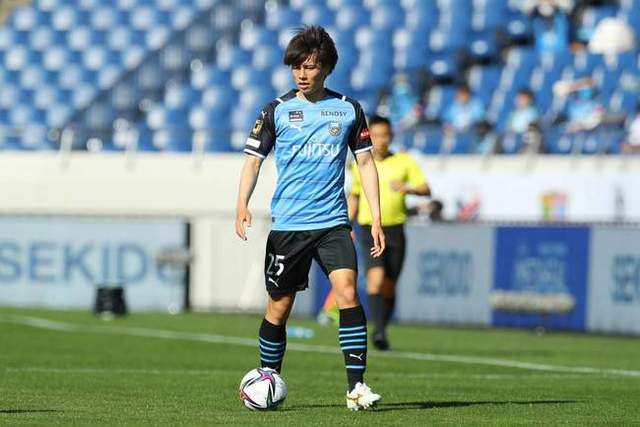李凯尔首秀11分6篮板 中国男篮不敌意大利男篮